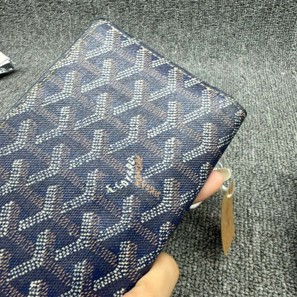 100% Authentic Goyard Leather Wallet - Picture 3 of 13